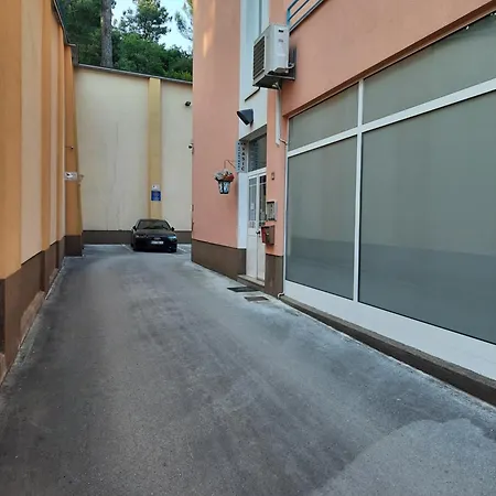Loryene Apartment Pula