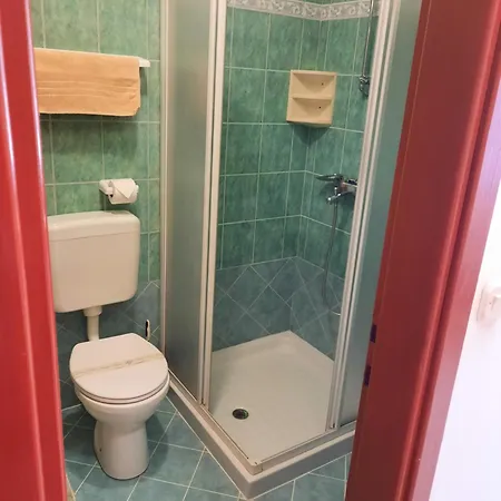 Loryene Apartment