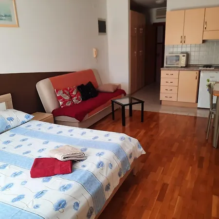 Apartment Loryene Pula